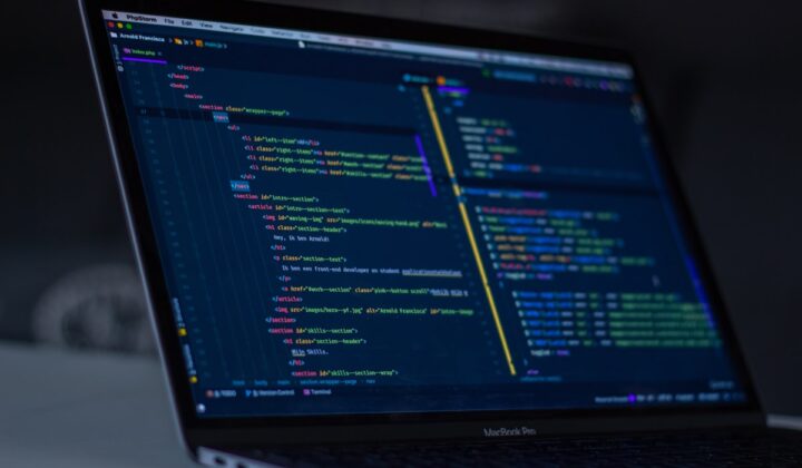 Tela de desenvolvimento de sistema web
